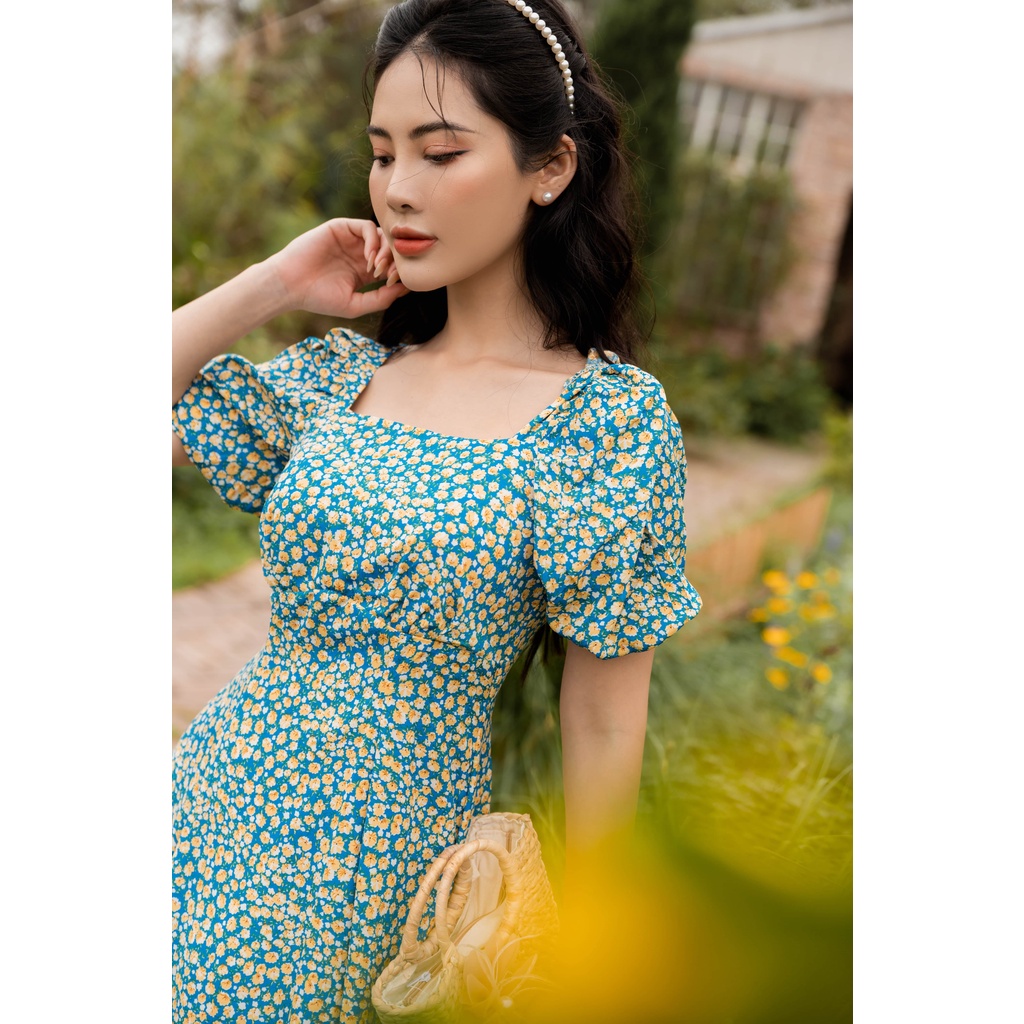 Váy hoa nữ ngắn tay dáng dài cổ vuông màu xanh hoa vàng chất tằm cao cấp YAME