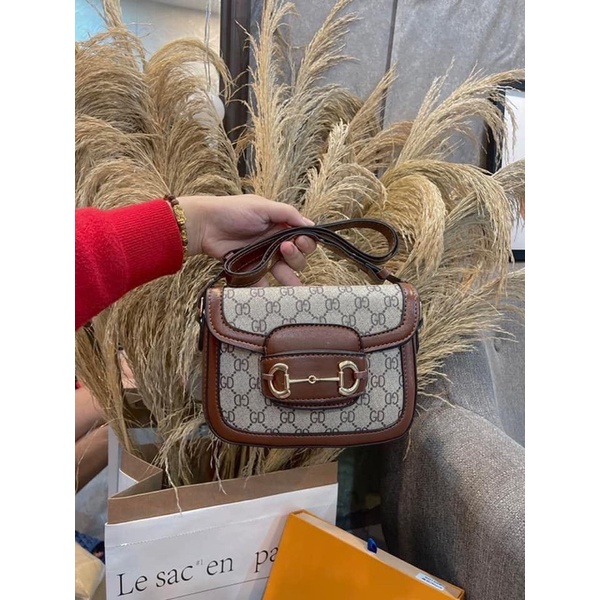 Túi xách nữ kẹp nách hà hồ size 21cm
