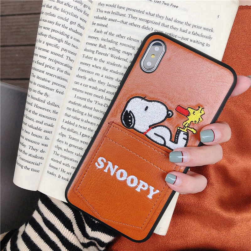 Ốp điện thoại bằng da PU in hình cún Snoopy kèm ngăn đựng thẻ cho iPhone 11 Pro 6 6s 7 8 Plus X XS MAX XR