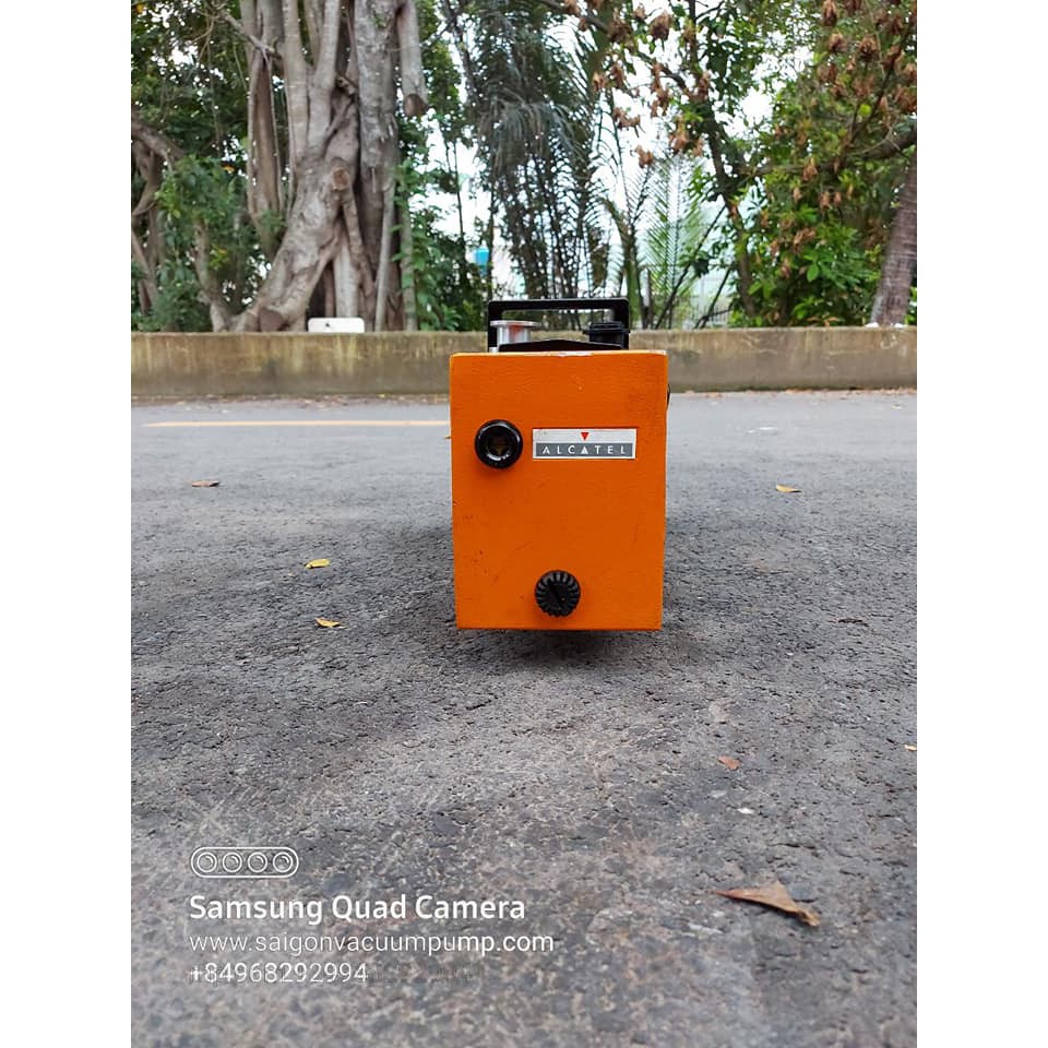 Bơm hút chân không ALCATEL ANNECY Model 2012A