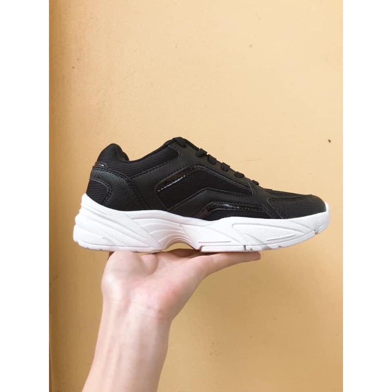 Giày thể thao nữ trắng chính hãng siêu nhẹ | BigBuy360 - bigbuy360.vn