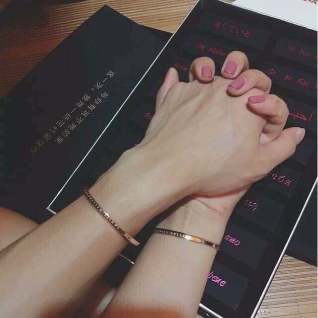 Vòng tay Cuff DW Ver 1- Lắc tay titan không gỉ -Khắc Tên Theo Yêu Cầu | BigBuy360 - bigbuy360.vn