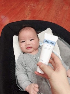 Kem trị nẻ cho bé DEXERYL  50gr