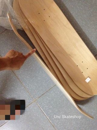 Mặt ván trượt ( deck trơn )