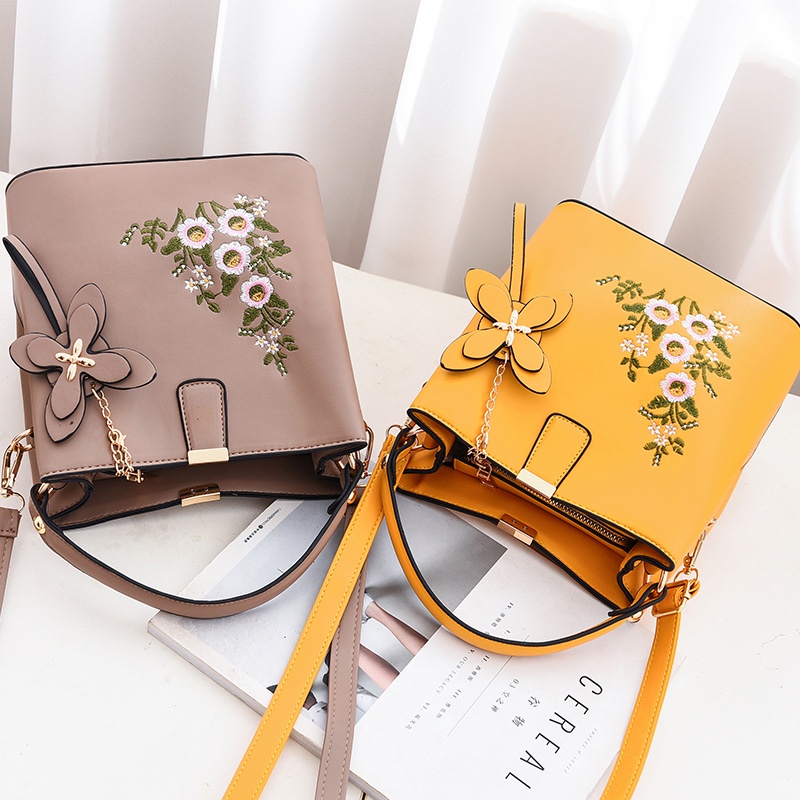 Túi đeo chéo thêu họa tiết thời trang Hàn Quốc cho nữ