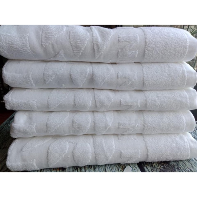 Khăn tắm cao cấp giá chỉ 1240k/5c