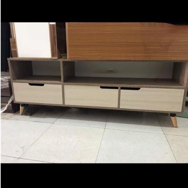 Chân kệ, tủ, bàn ghế cao 15-20cm gõ Tần bì dùng liên kết bas thép chụp chắc chắn