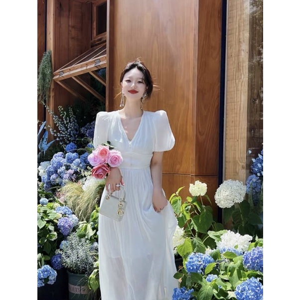 ĐẦM MIDI CỔ V PHỐI NÚT TAY PHỒNG