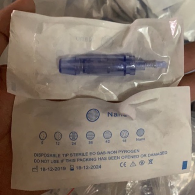 Đầu kim nano xanh lắp máy phi kim cấy tảo, cấy phấn...