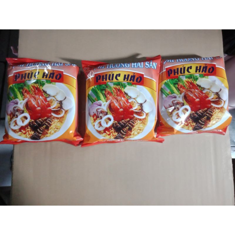 Mì Phúc Hảo 60g x 30 Gói vị Thịt Tôm Gà