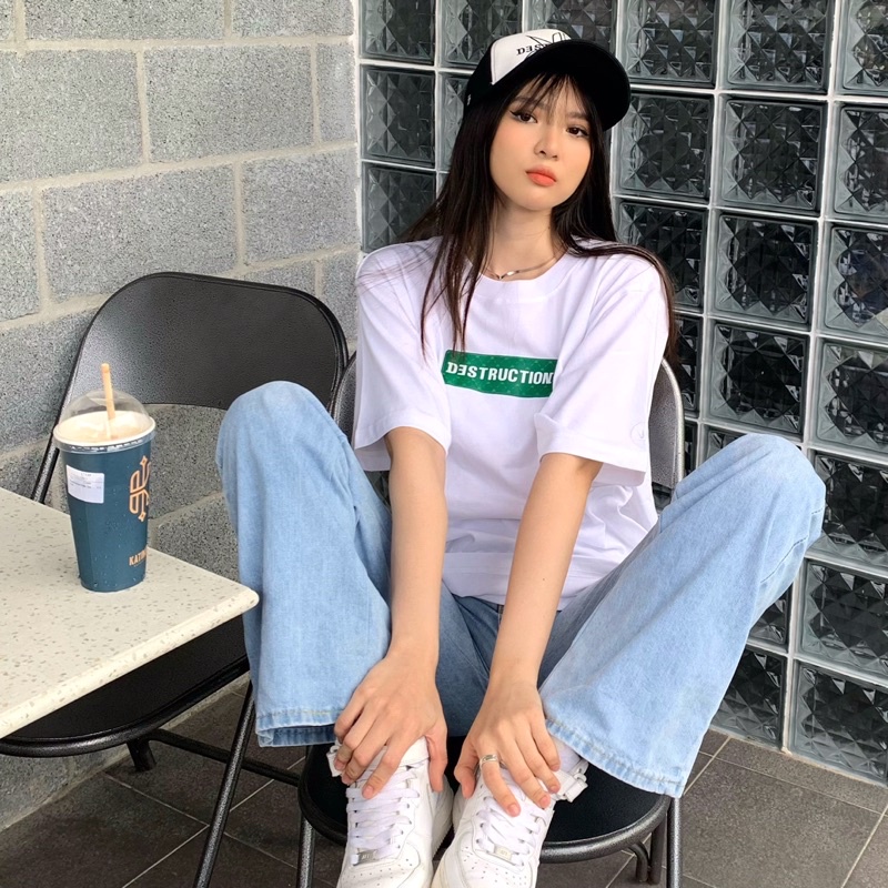 Áo thun nam nữ local brand Destruction cổ tròn may logo da màu xanh lá