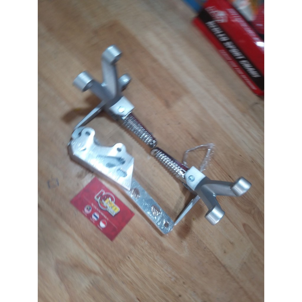 GÁC CHÂN KIỂU RAIDER-CHO XE EX135-EX150-BẠC-ĐEN-GĂN NHƯ ZIN