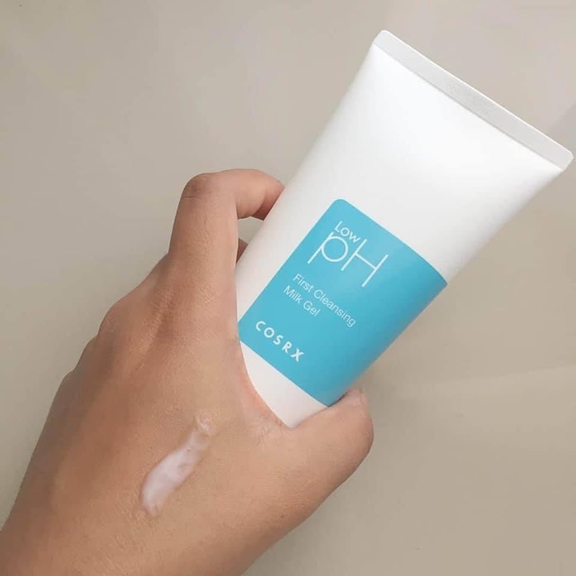 Gel tẩy trang COSRX Low pH First Cleansing Milk Gel