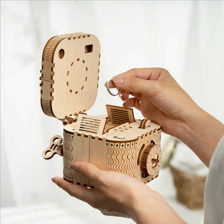 Mô hình gỗ 3D Lắp ráp Cơ Động học Hộp Kho Báu Robotime Treasure Box LK502