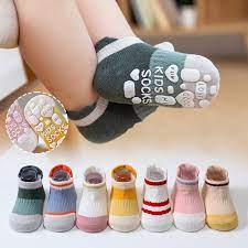 Tất / vớ cotton chống trơn trượt Kids Socks thoáng khí hoạ tiết đẹp cho bé 1 - 3 tuổi