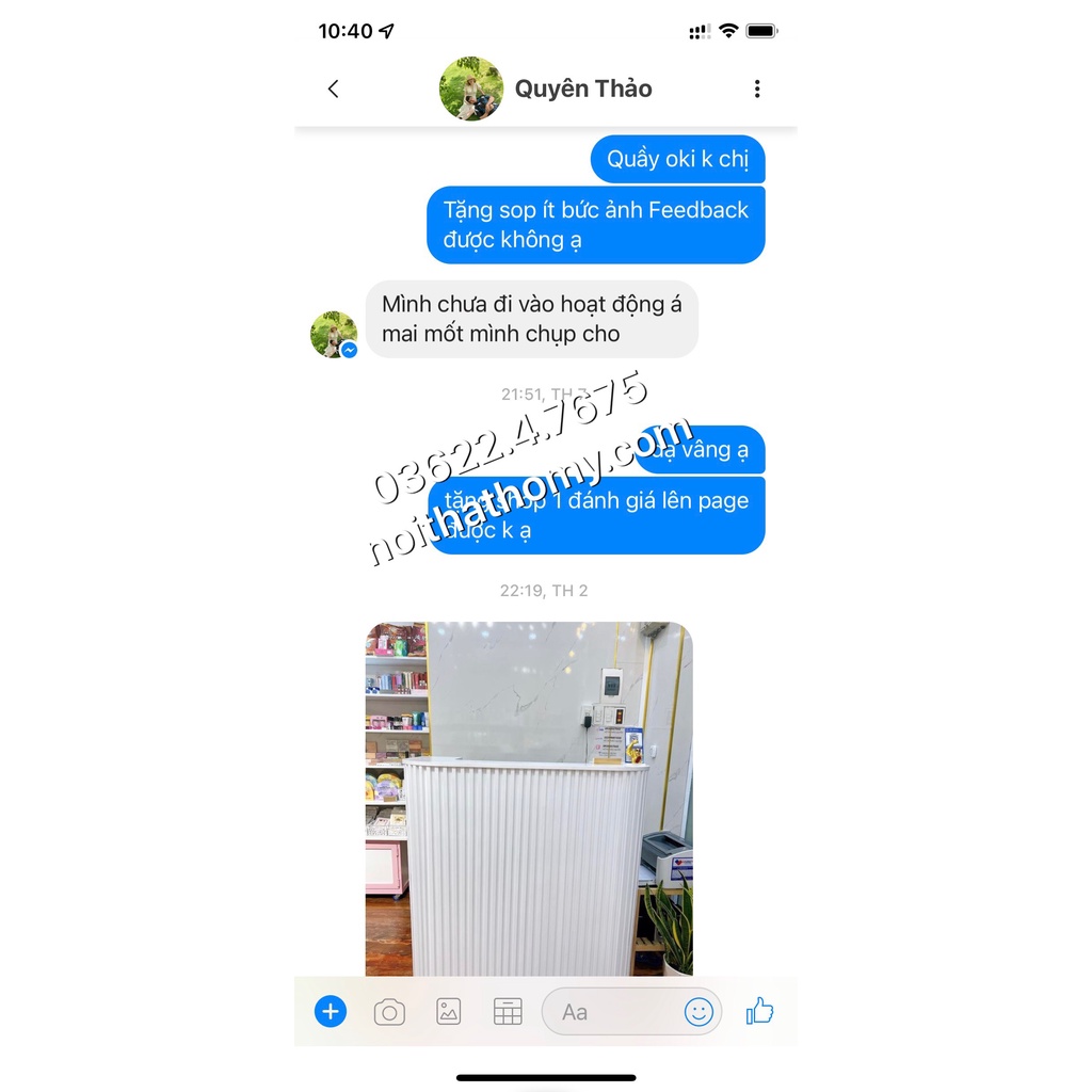 Quầy thu ngân - quầy lễ tân sọc trắng ngang 1m