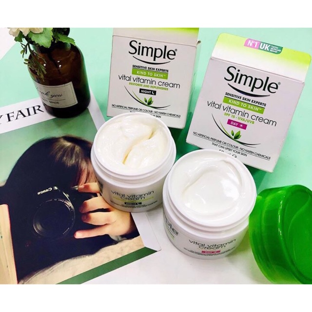 KEM DƯỠNG NGÀY VÀ ĐÊM SIMPLE ĐƯỢC XEM NHƯ NHỮNG "VỆ SĨ ĐẮC LỰC" CHĂM SÓC BẢO VỆ LÀN DA HOÀN HẢO