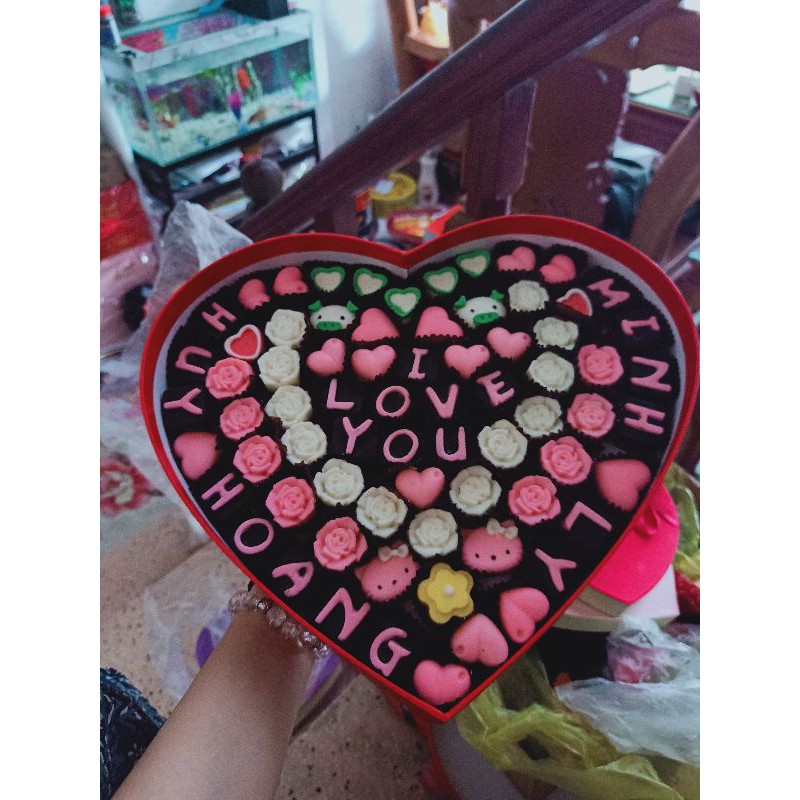 Hộp socola 65v cho valentine