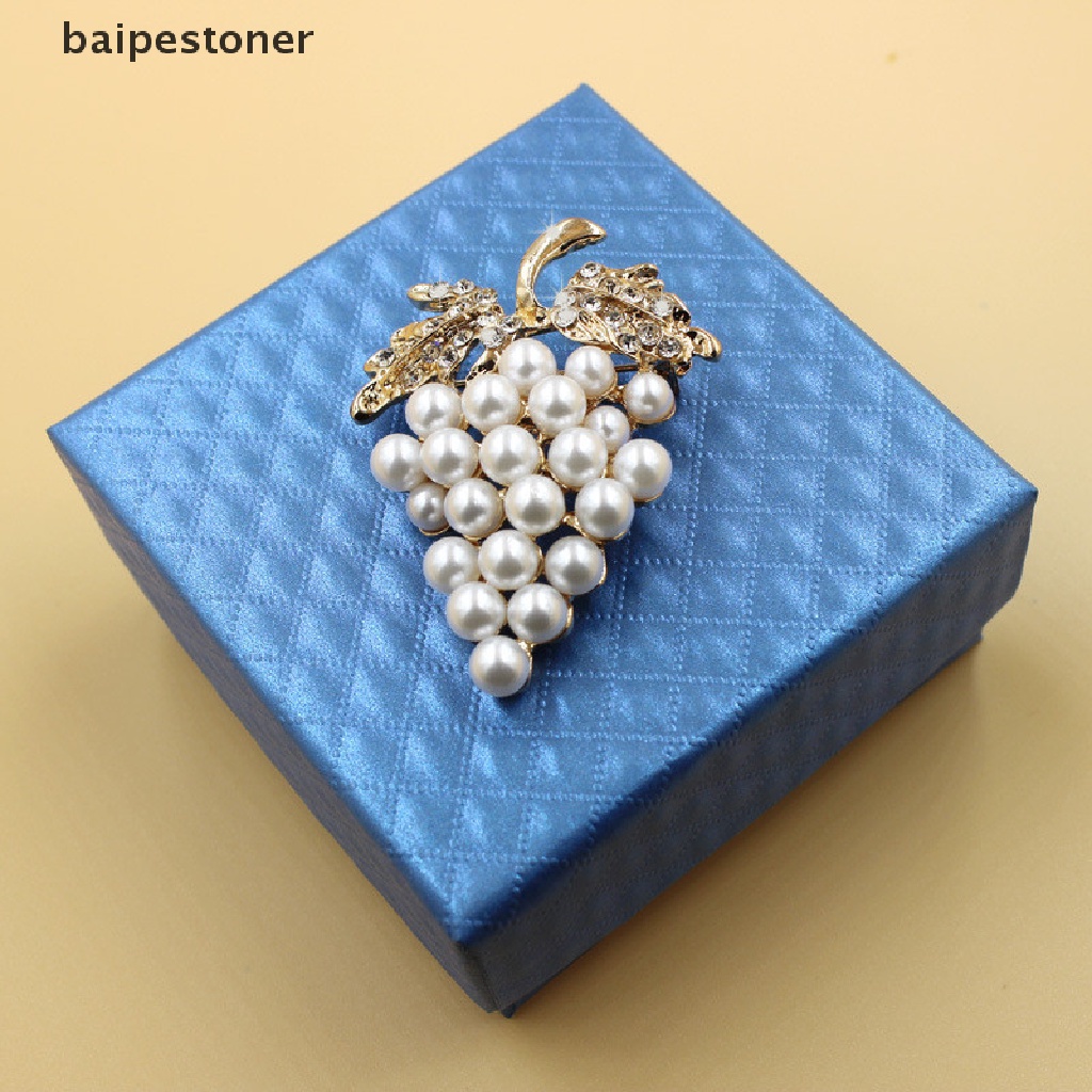 Chùm Nho Và Ngọc Trai Thanh Lịch