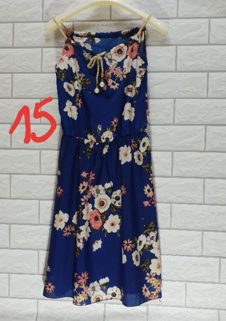 Váy dây gắn hột quảng châu | BigBuy360 - bigbuy360.vn