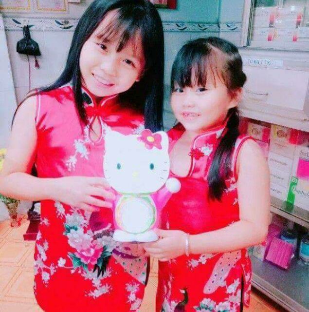 Sườn sám phi cho bé gái