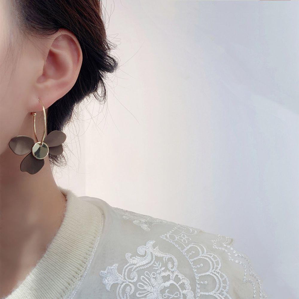 Bông Tai Dáng Dài Hình Cánh Hoa Phong Cách Hàn Quốc Đơn Giản Thời Trang Cho Nữ