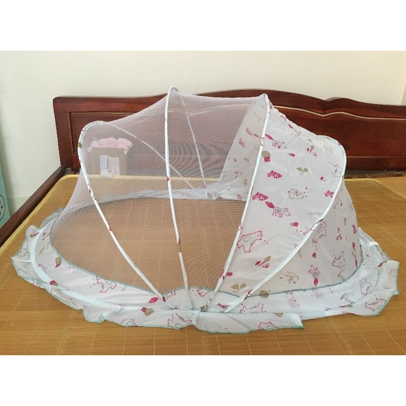 Màn, mùng, nôi chụp cho em bé