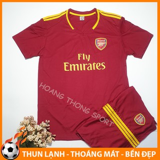 [Logo ngẫu nhiên] Áo đá banh thể thao cho nam màu đỏ đô - Bộ đồ đá bóng thun lạnh cổ tim 2020 cao cấp