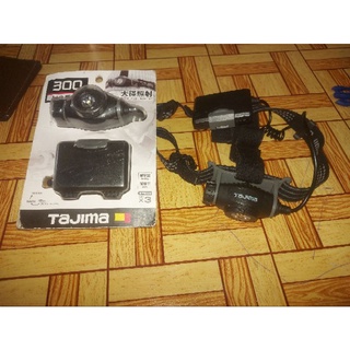 Đen led đôi đầu tajima