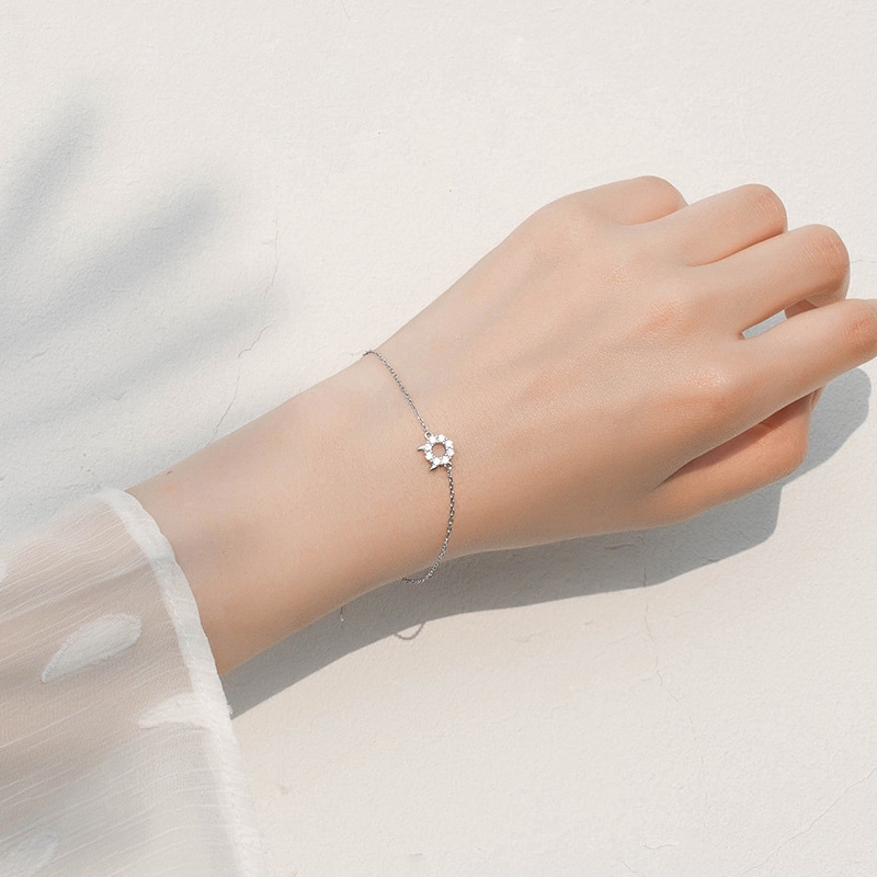 [Mã FAMAYFA giảm 10K đơn 50K] Vòng tay bạc đính đá pha lê độc đáo