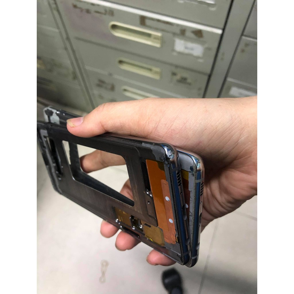 Vỏ Sườn Benzen Samsung Galaxy S10 Plus Zin Hãng Bóc Máy