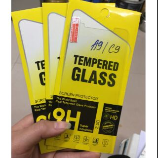 Bộ 3 kính cường lực Galaxy C9 Pro tặng kèm giấy lau kính