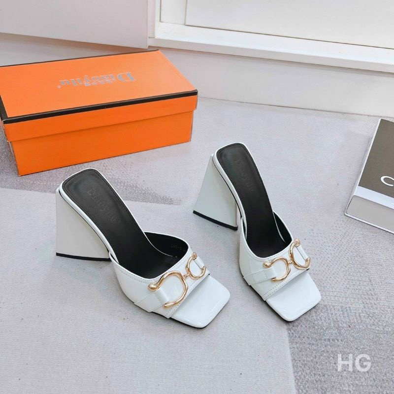 H(ẢNH THẬT) Guốc 9p Gót Loe Cạnh Khoá Đồng Da Bóng Mềm Êm Fullbox Cao Cấp