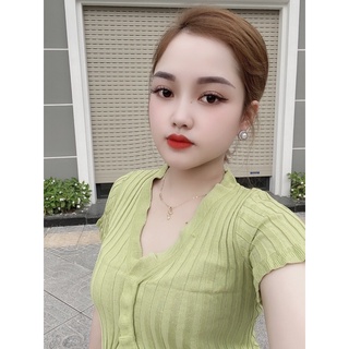 Áo len hở bụng
