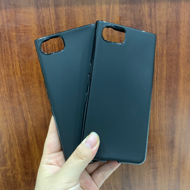 Ốp lưng silicon màu đen cho Blackberry Key1/Key2