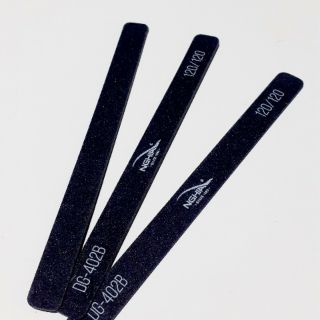 1 cây dũa móng Nghĩa loại tốt