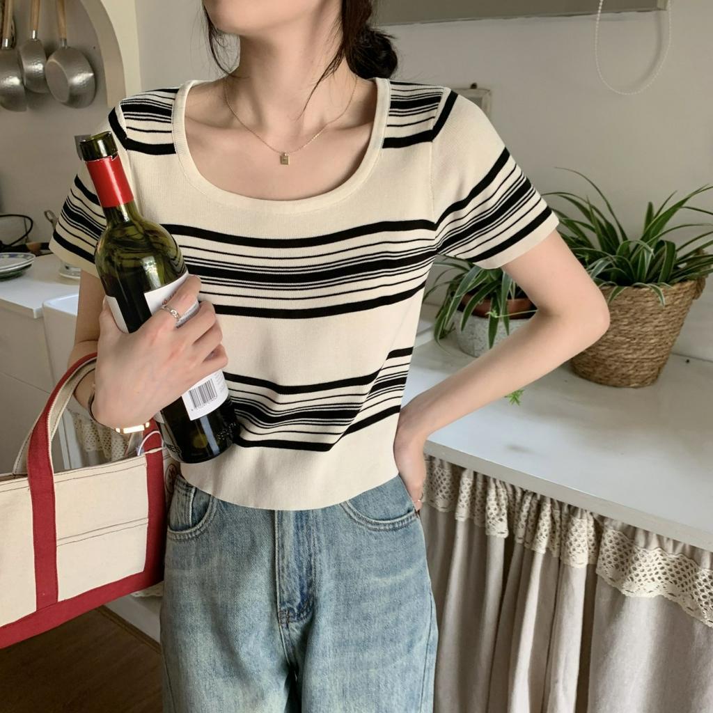 Áo Kiểu Cổ Vuông Họa Tiết Kẻ Sọc Thời Trang Hàn Quốc Xinh Xắn Cho Nữ