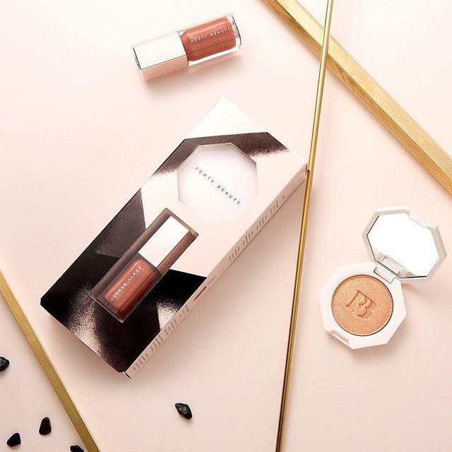 Set Son Bóng & Highlight Mini Fenty Beauty Bomb Baby Mini Lip And Face Set | BigBuy360 - bigbuy360.vn