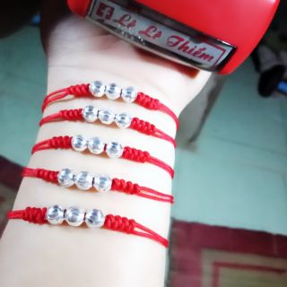 Chỉ đỏ may mắn phối 3bi bạc