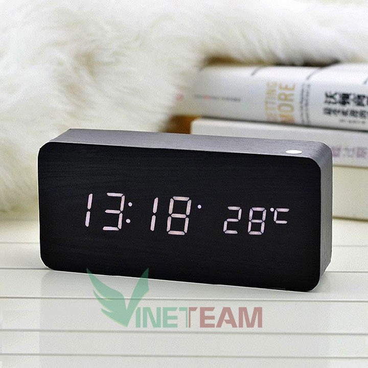 Đồng Hồ Gỗ Led Để Bàn Hình Chữ Nhật cảm ứng rung vỗ tay nhẹ vào đồng hồ để kích hoạt màn hình LED -dc2985