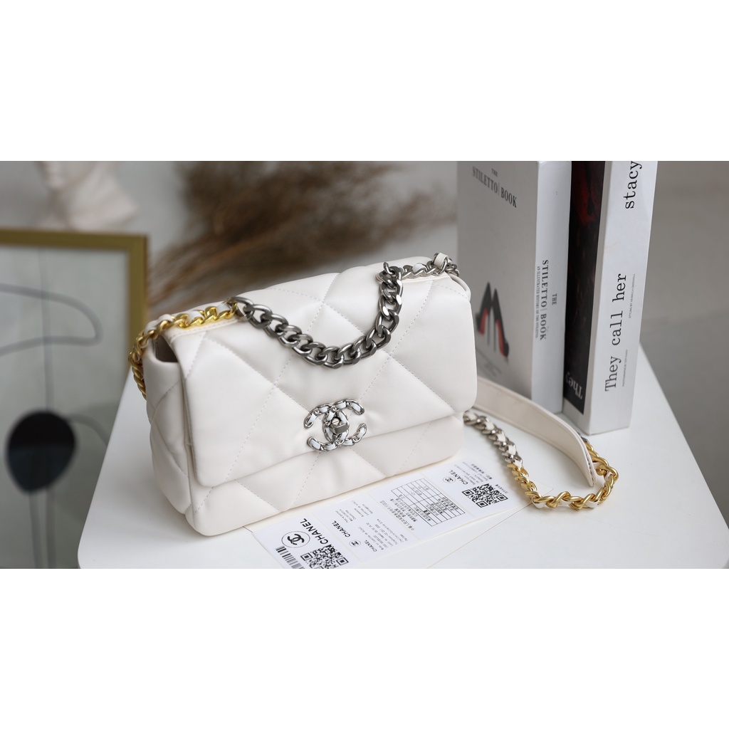 C>N C19 hàng  spsl loại đẹp fullbox nam châm,nguyên seal lót kèm code