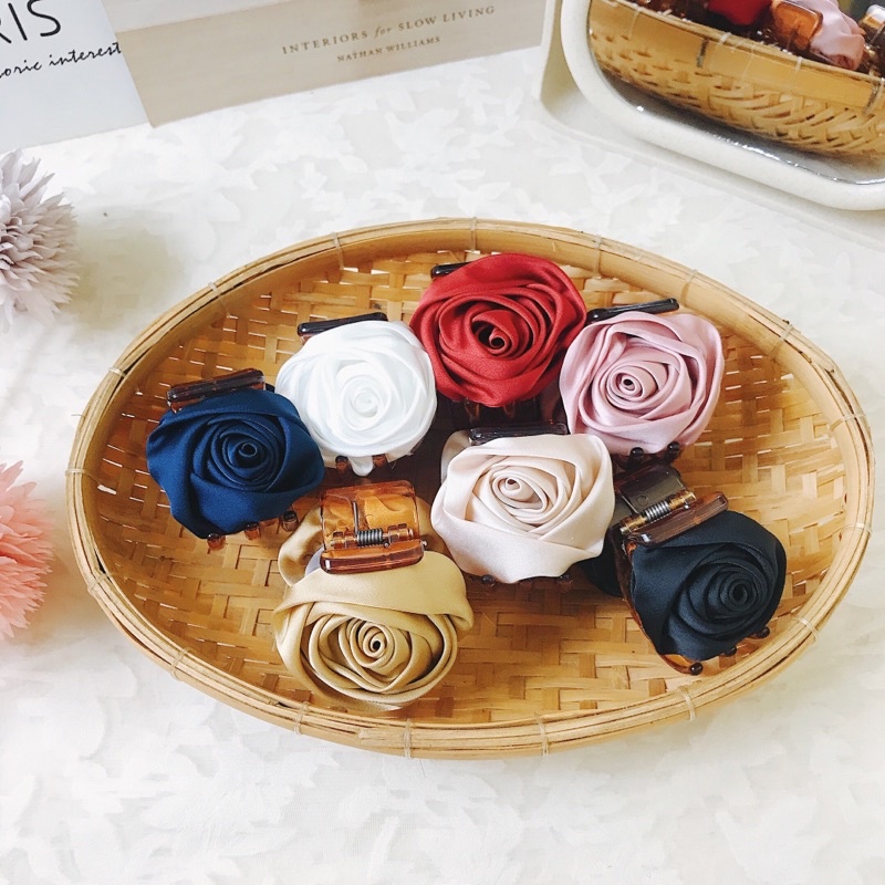 Kẹp càng cua nụ hoa hồng sang chảnh cho phái nữ