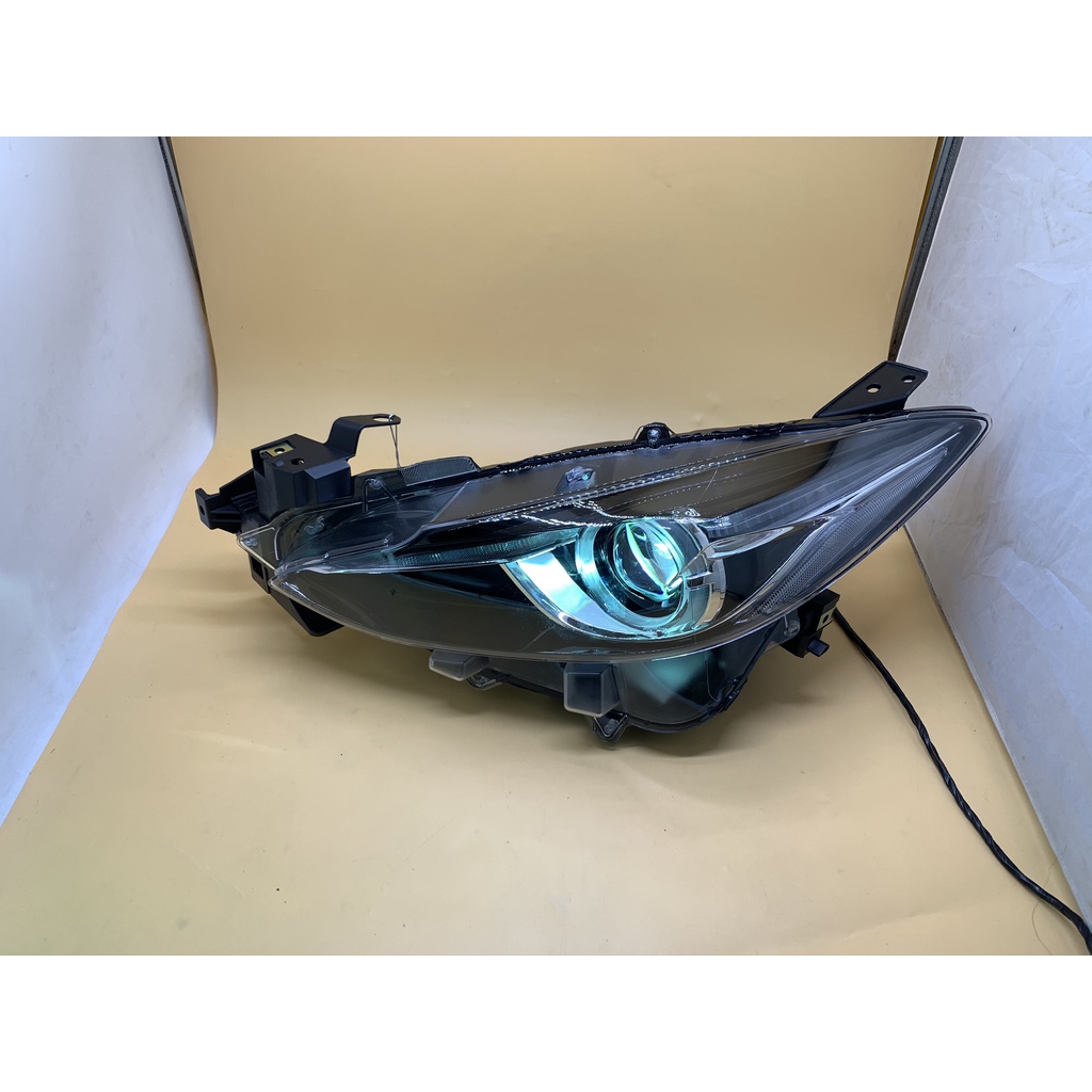 Đèn pha cho Mazda 3 2015-2016 mẫu 2.0