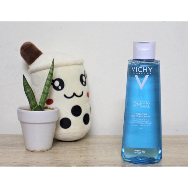 Nước hoa hồng Vichy Aqualia Thermal Hydrating Refreshing Water 200ml
