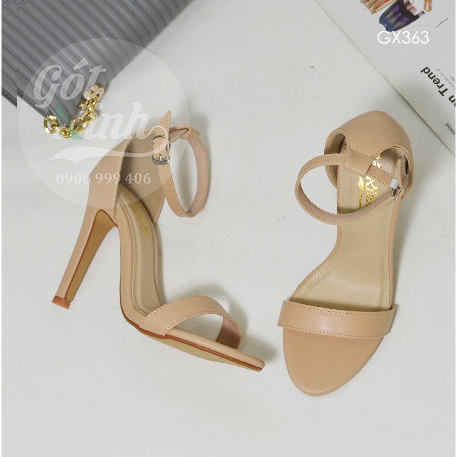 Giày sandal cao gót quai ngang mảnh trơn màu kem-Video shop tự quay