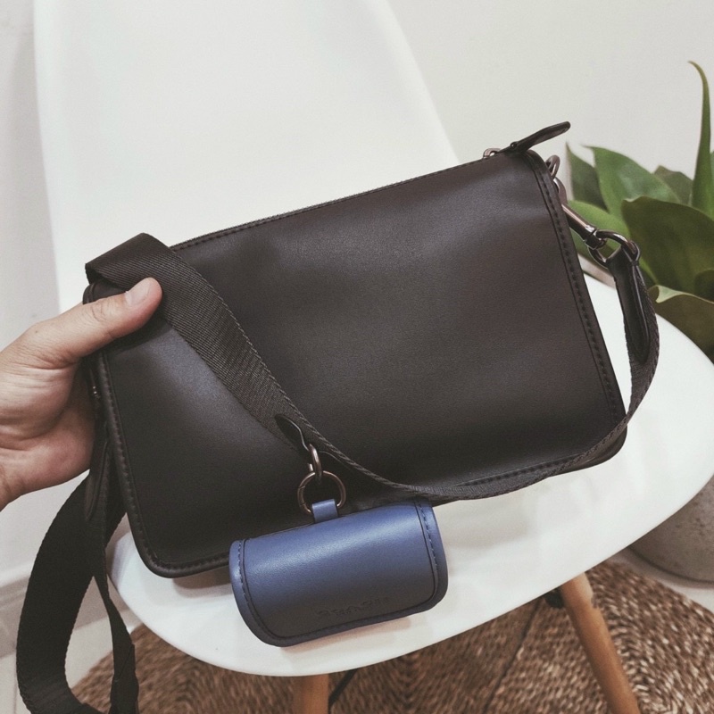 Túi nam đeo chéo Coach Heritage độc lạ