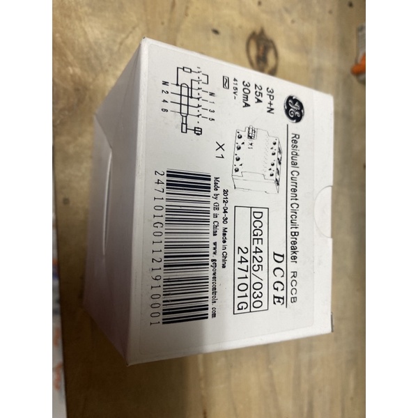 Cầu dao chống rò RCCB 4P 25A/30mA_ DCGE425/030