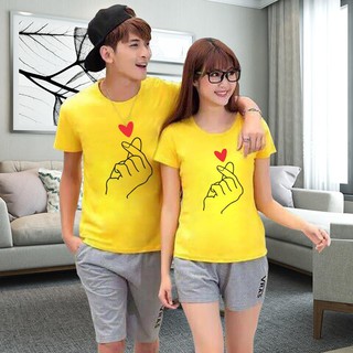 Áo thun đôi tay thả tim