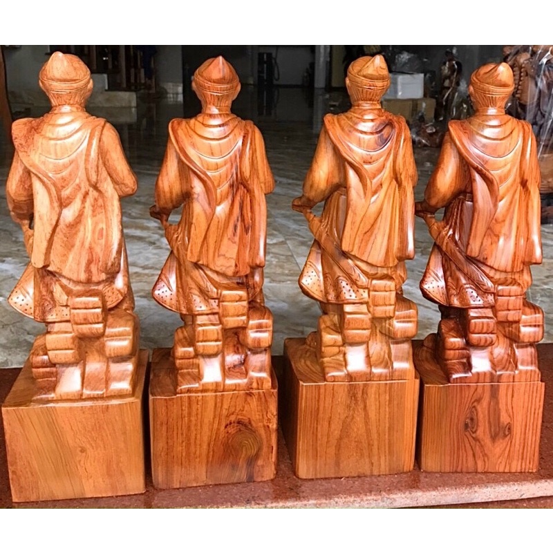 Tượng gỗ hương Hưng Đạo đại vương Trần Quốc Tuấn cao 20, cao 30, cao 40, cao 50, cao 60 . Trang trí phong thuỷ nội thất