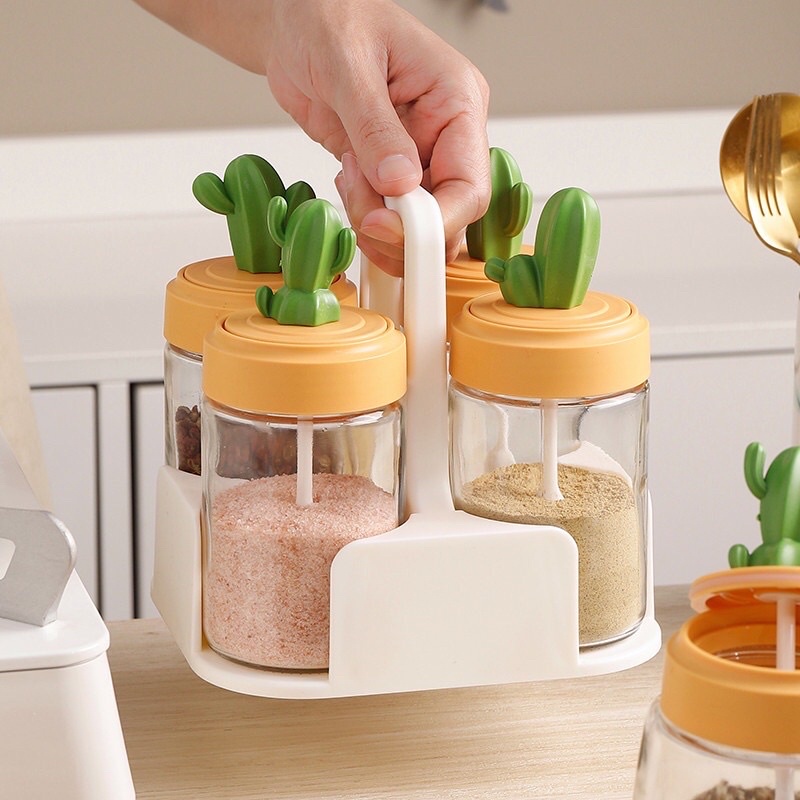 Set 4 Lọ Gia Vị, Hũ Đưng Gia Vị Thủy Tinh Xương Rồng Có Thìa Nắp Và Khay Tiện Lợi